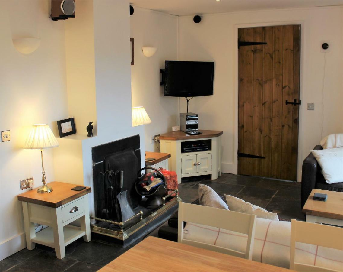 Dee Valley Cottages Llangollen Extérieur photo